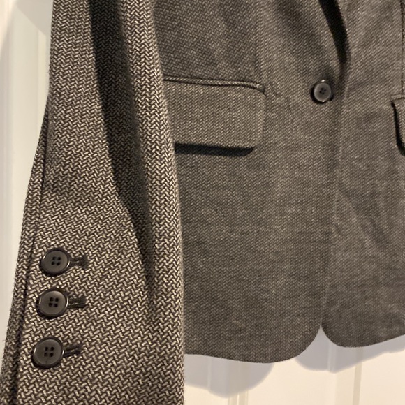 Vince Camuto Charcoal Gray Herringbone Stretch Jersey Blazer - Picture 3 of 5